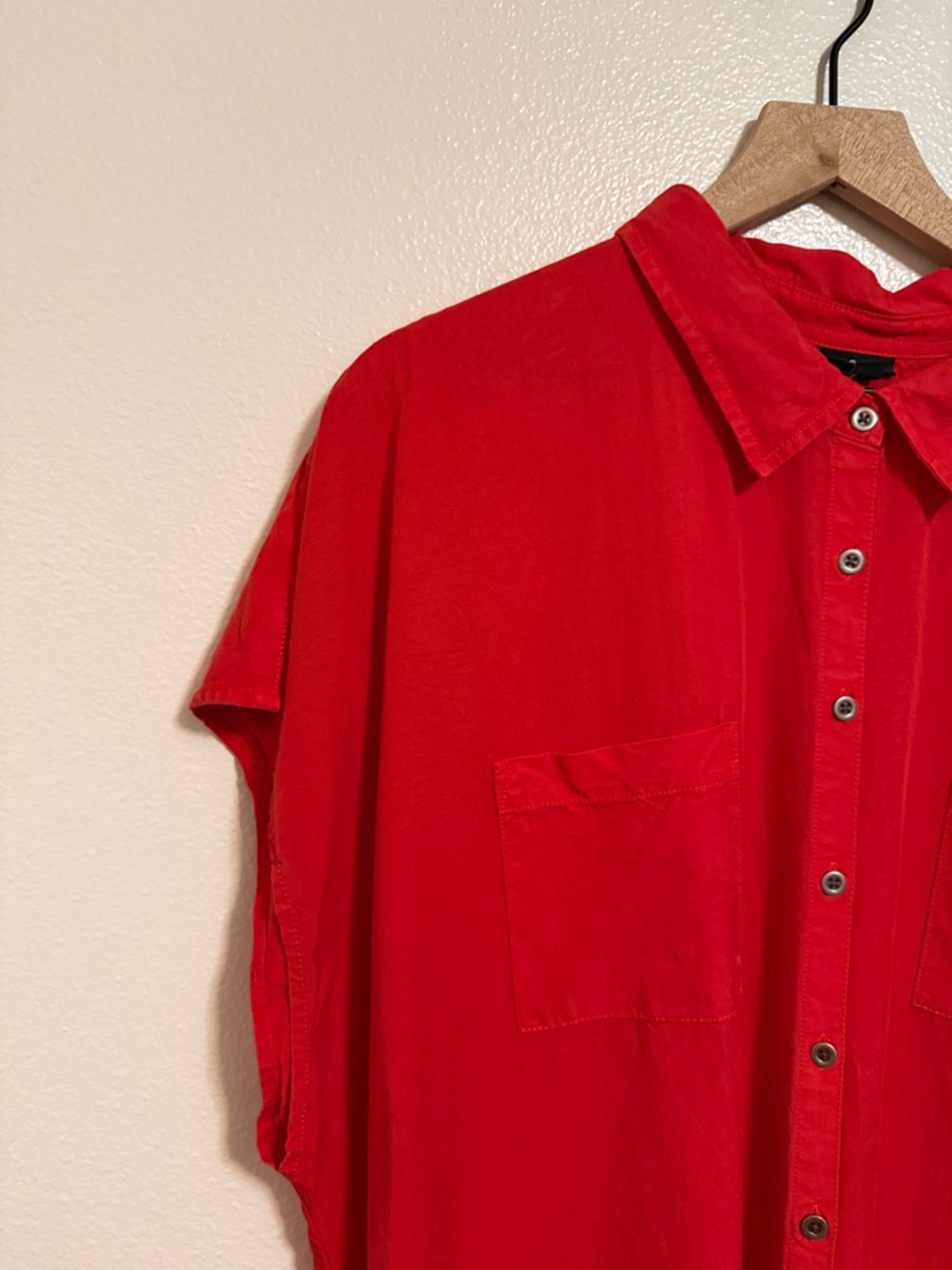 Torrid - Button Up Dolman Short Sleeve Red Chambray Shirt - 3X - Picture 3 of 8